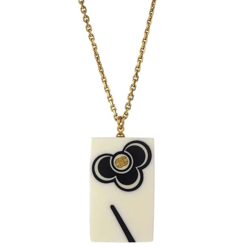Chanel Vintage CC Rectangular Pendant Necklace Gold Good condition - Back View