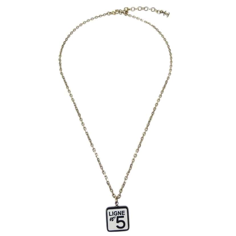 Chanel CC No.5 Pendant Necklace Gold Good condition - Front View