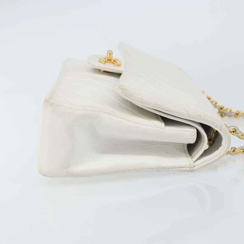 Chanel Vintage Classic Double Flap Bag White Leather Fair condition - Inside View