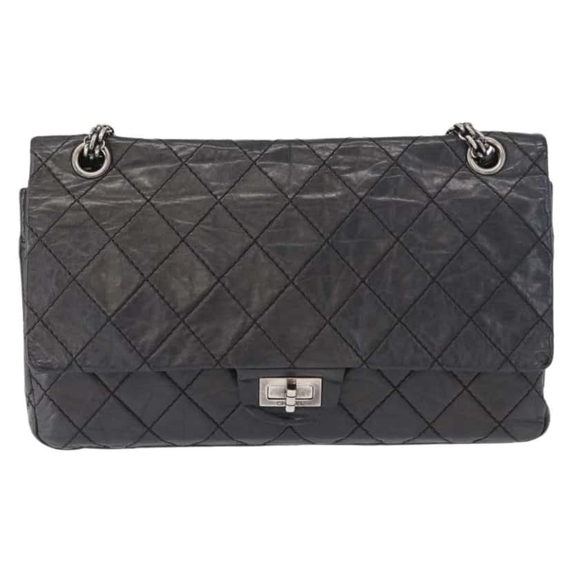 Chanel Reissue 2.55 Flap Bag Black Leather Good condition - Front View