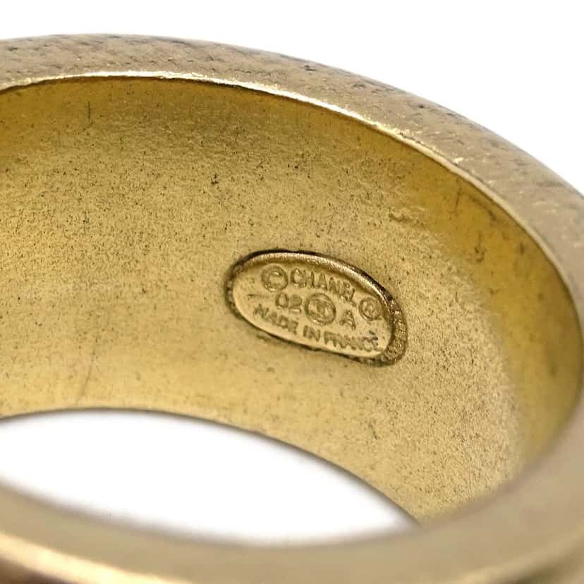 Chanel Logo Ring Gold Good condition - Model View
