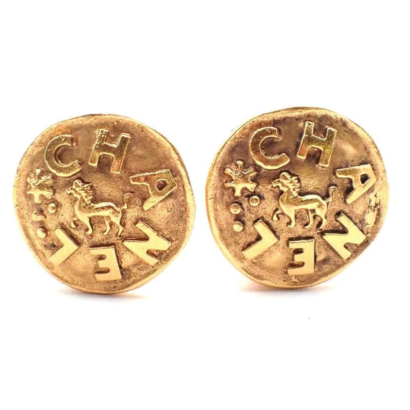 Chanel Vintage Round CC Clip-On Earrings Gold Good condition - Front View