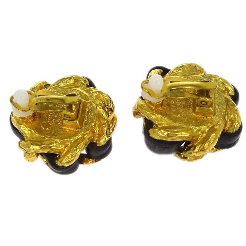 Chanel Vintage Round Clip-On Earrings Gold Good condition - Inside View