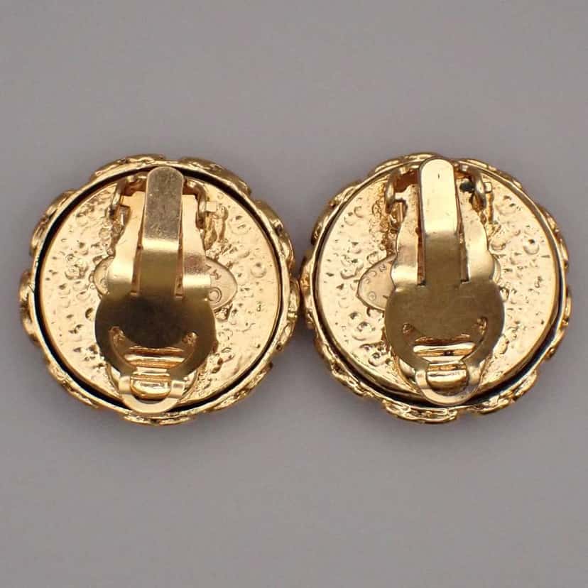 Chanel Vintage CC Round Button Clip-On Earrings Gold Good condition - Back View