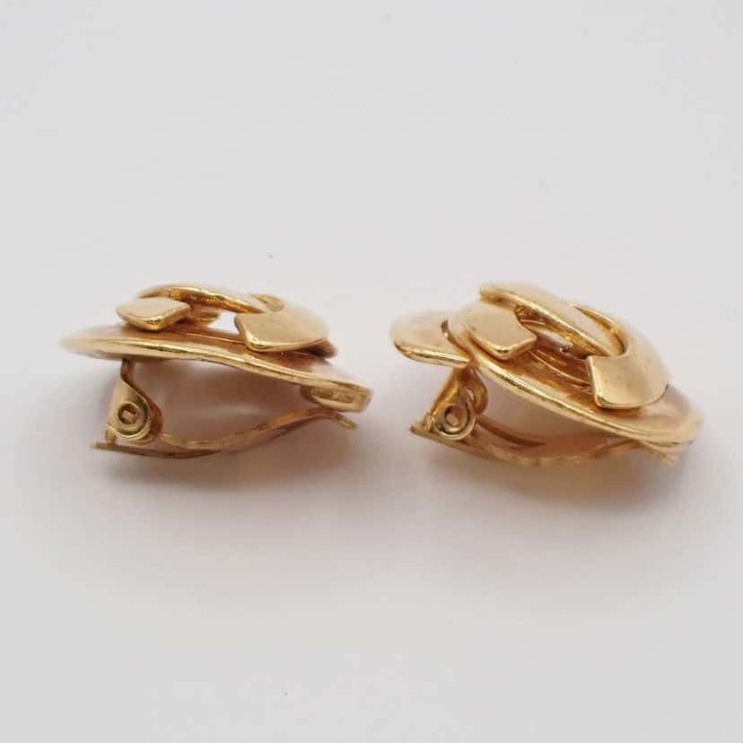 Chanel Vintage CC Round Button Clip-On Earrings Gold Good condition - Inside View