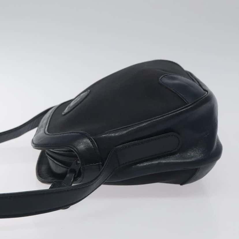 Burberry Vintage Shoulder Bag Navy Canvas Good condition - Model View