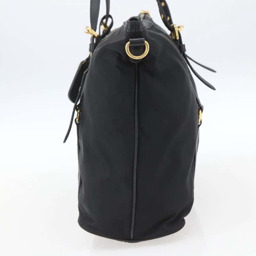 Prada Belted Tote Black Good condition - Model View
