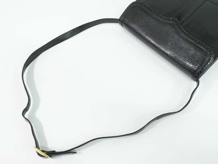 Saint Laurent Vintage Shoulder Bag Black Leather Good condition - Box View