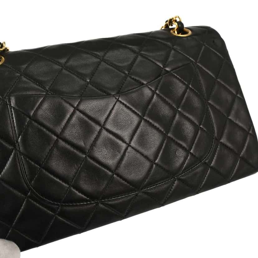 Chanel Timeless - Classic Double Flap Bag Black Leather Good condition - Model View