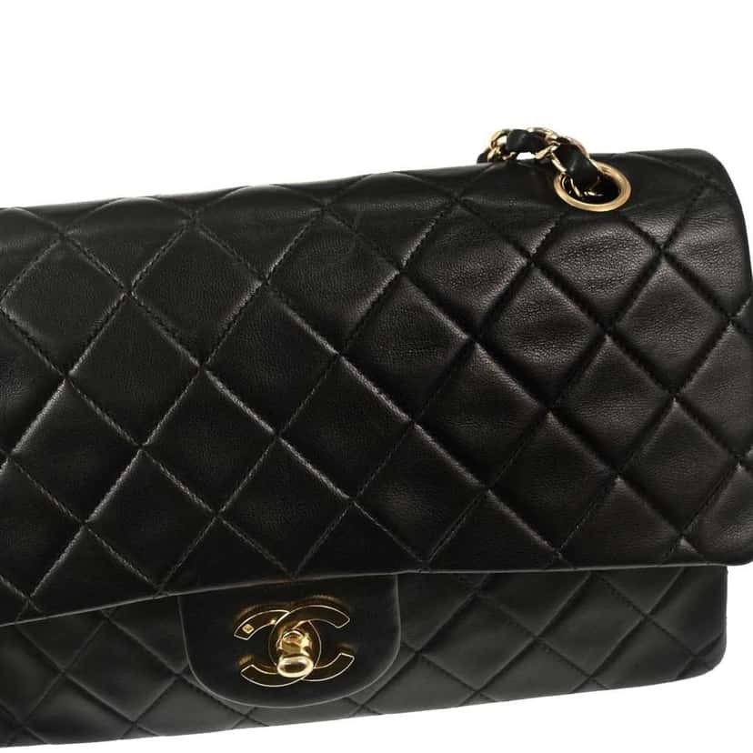 Chanel Timeless - Classic Double Flap Bag Black Leather Good condition - Box View