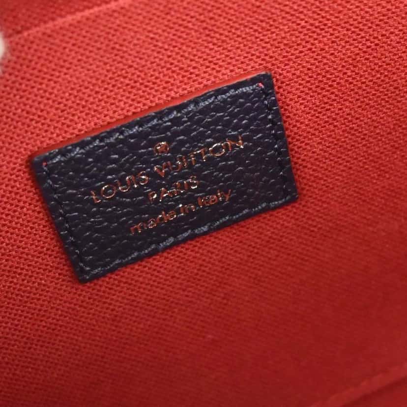 Louis Vuitton Felicie Pochette Navy Leather Good condition - Model View