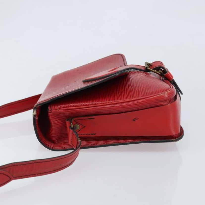 Louis Vuitton Cartouchiere Handbag Red Leather Fair condition - Model View