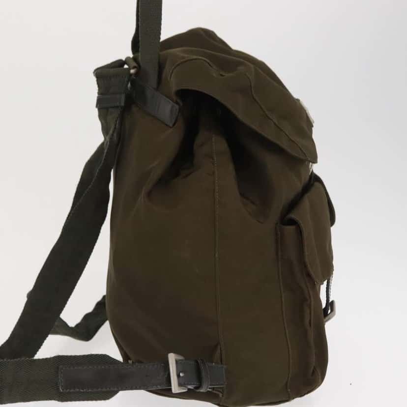 Prada Sac à dos Re-nylon Khaki Good condition - Model View