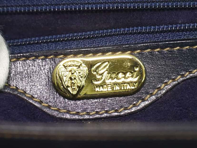 Gucci Vintage Shoulder Bag Navy Leather Fair condition - Model View