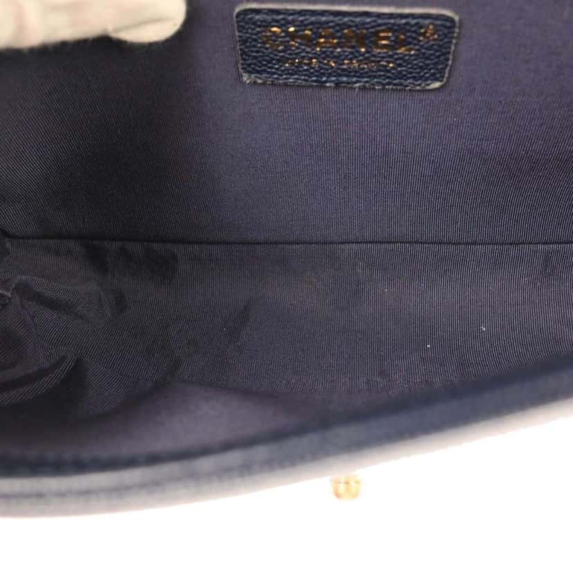 Chanel Boy Flap Bag Navy Leather Good condition - Inside View