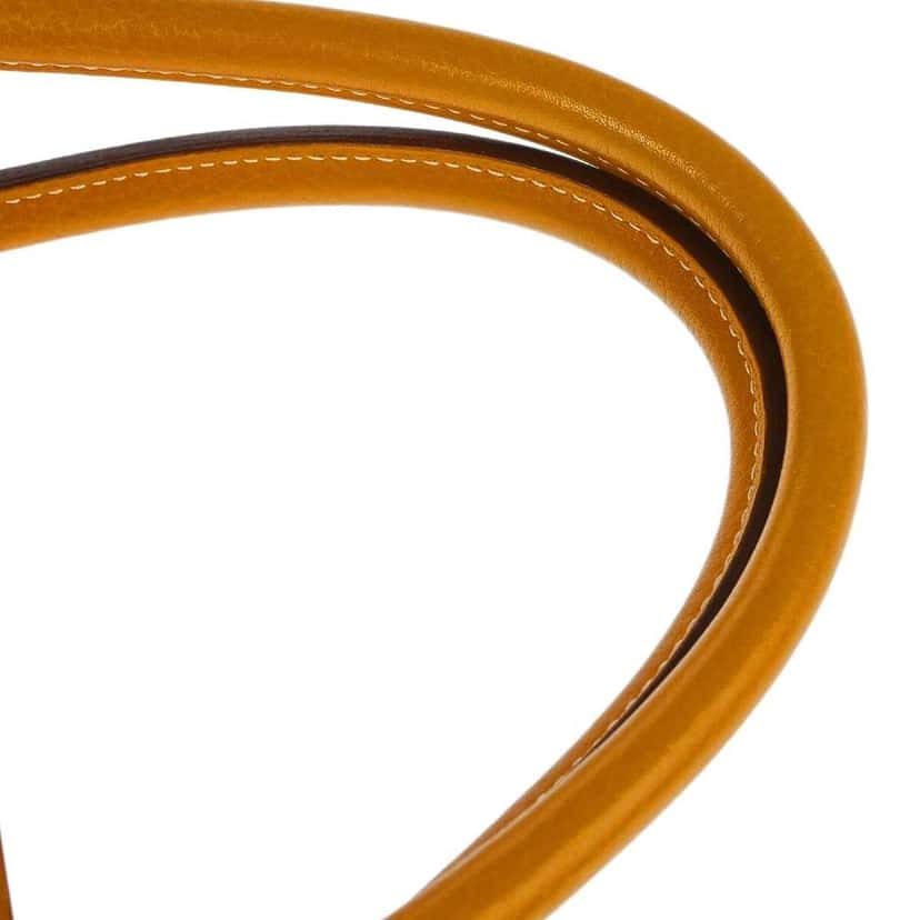 Hermès Birkin Handbag Beige Leather Good condition - Model View