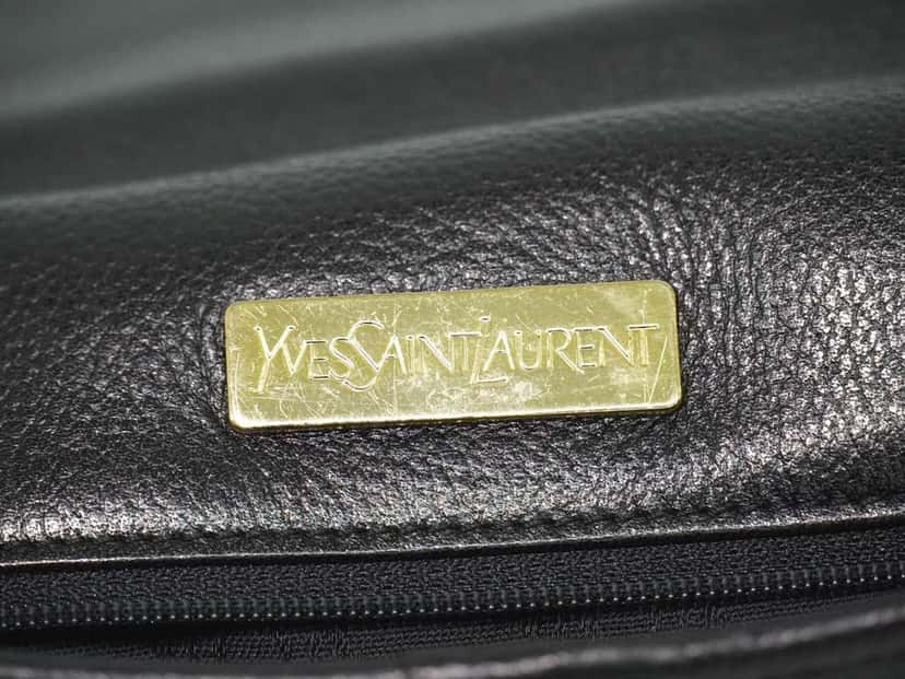 Saint Laurent Vintage Shoulder Bag Black Leather Good condition - Model View
