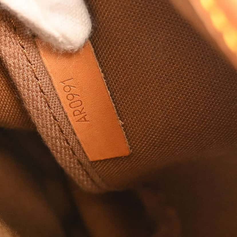 Louis Vuitton Saumur Handbag Brown Canvas Good condition - Box View