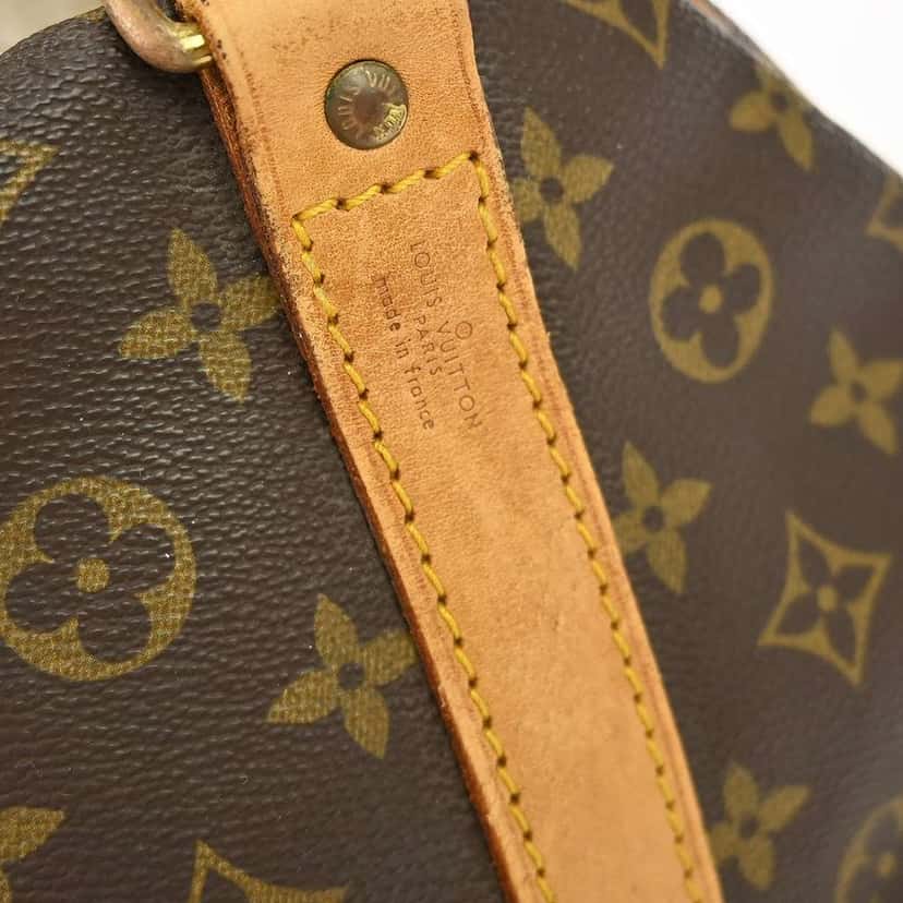 Louis Vuitton Keepall Bandouliere Bag Brown Canvas Fair condition - Model View