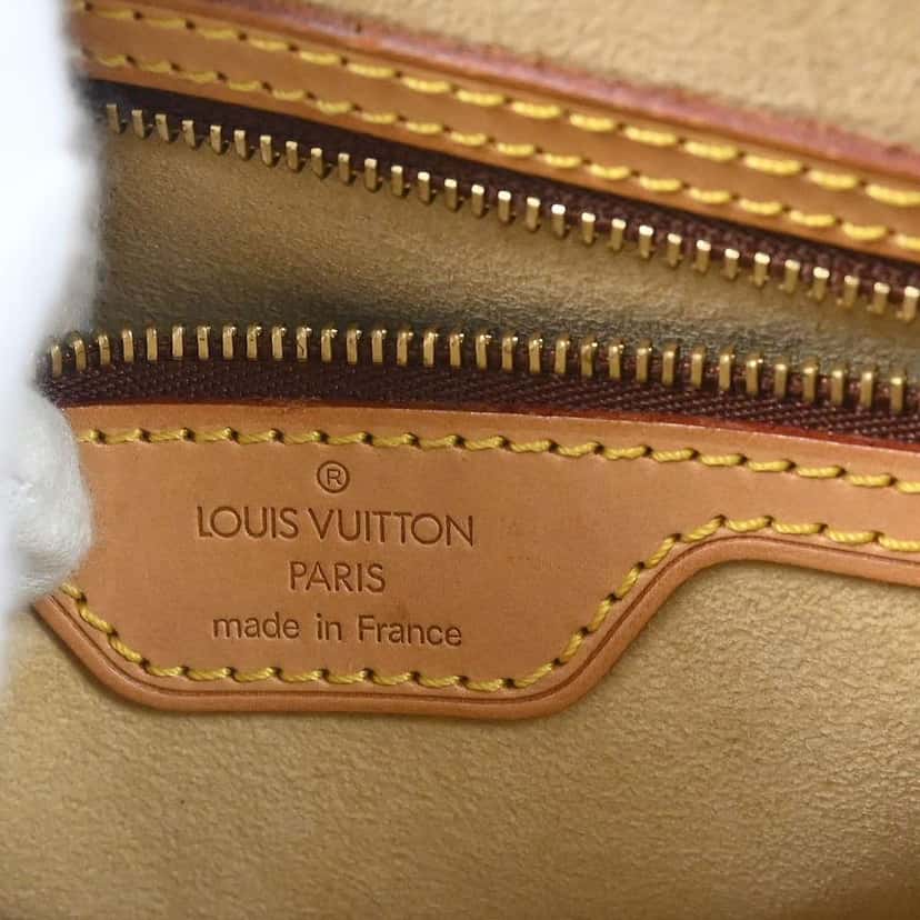 Louis Vuitton Monogram Looping Handbag Brown Canvas Good condition - Model View