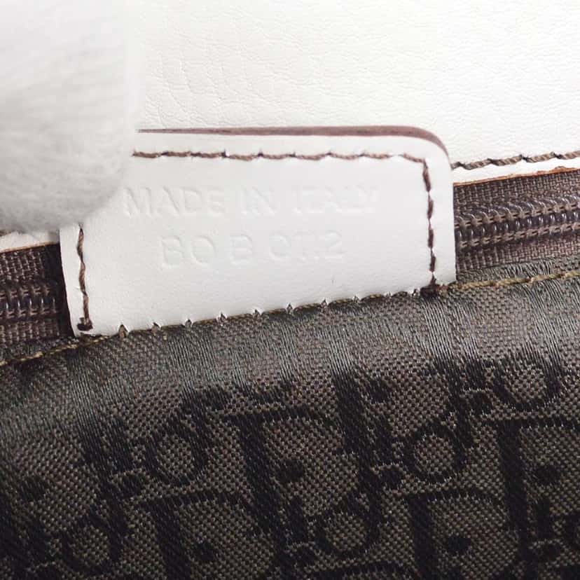 Christian Dior Vintage Saddle Top Handle Bag White Leather Good condition - Model View