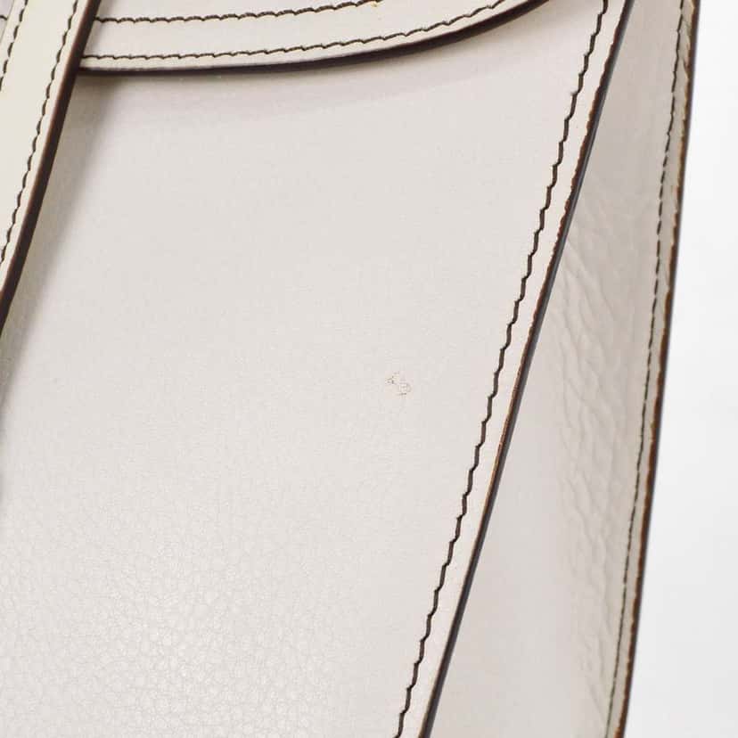 Christian Dior Vintage Saddle Top Handle Bag White Leather Good condition - Box View