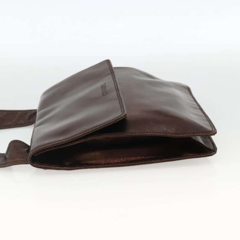 Chanel Vintage Logo Flap Messenger Bag Brown Leather Good condition - Inside View