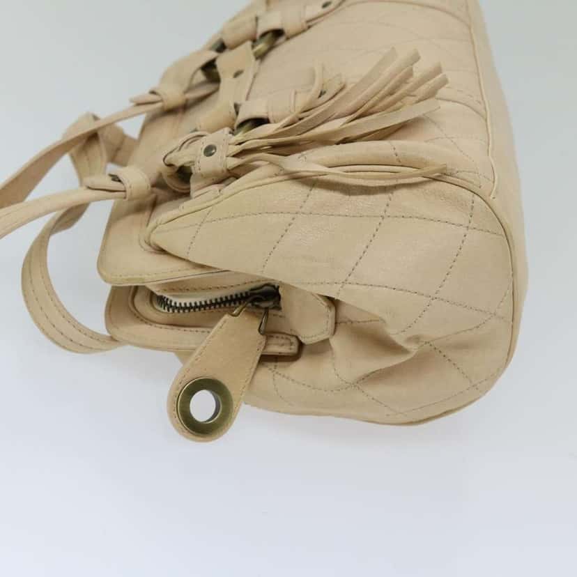 Bally Handbag Beige Leather Fair condition - Model View