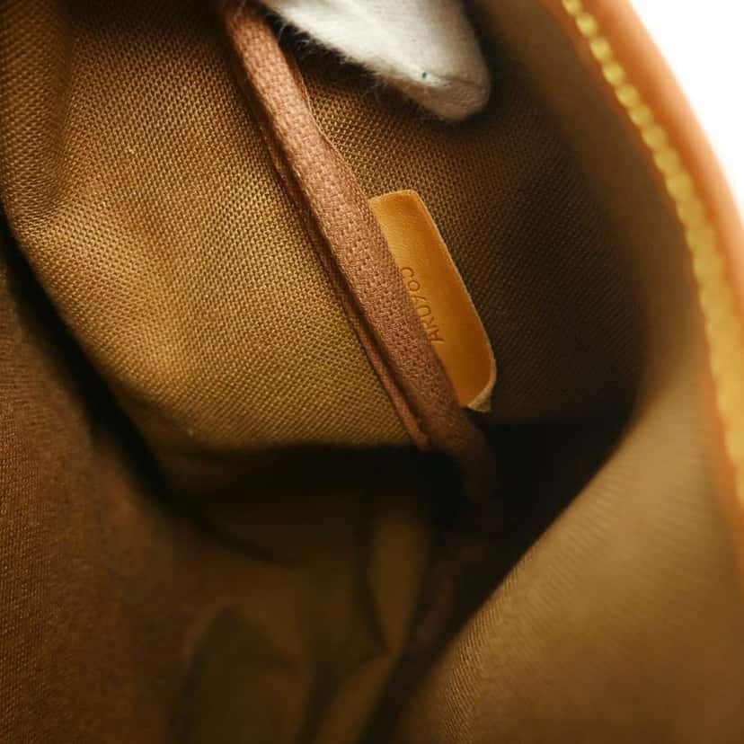 Louis Vuitton Saumur Handbag Brown Canvas Good condition - Box View