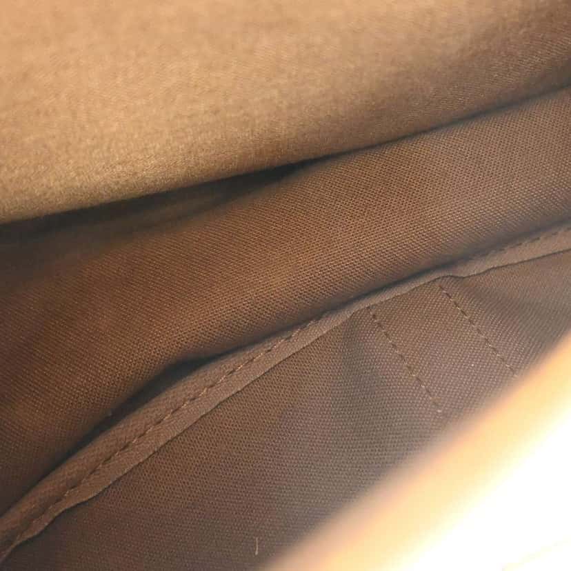Louis Vuitton Saumur Handbag Brown Canvas Good condition - Inside View