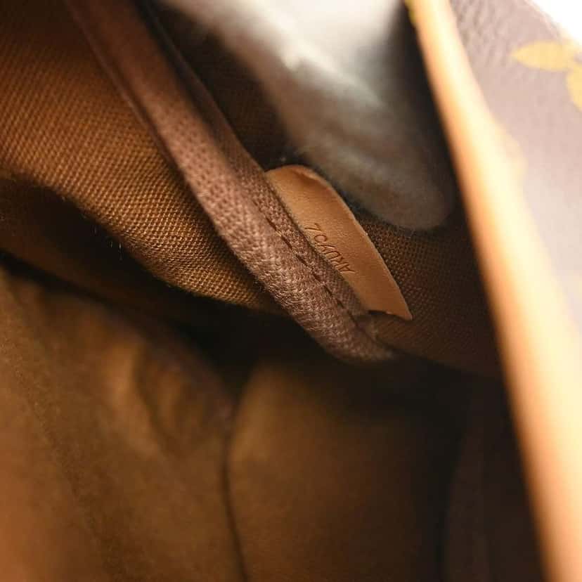 Louis Vuitton Saumur Handbag Brown Canvas Good condition - Box View