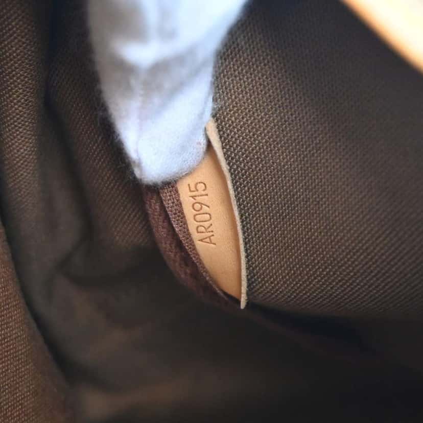 Louis Vuitton Saumur Handbag Brown Canvas Good condition - Box View