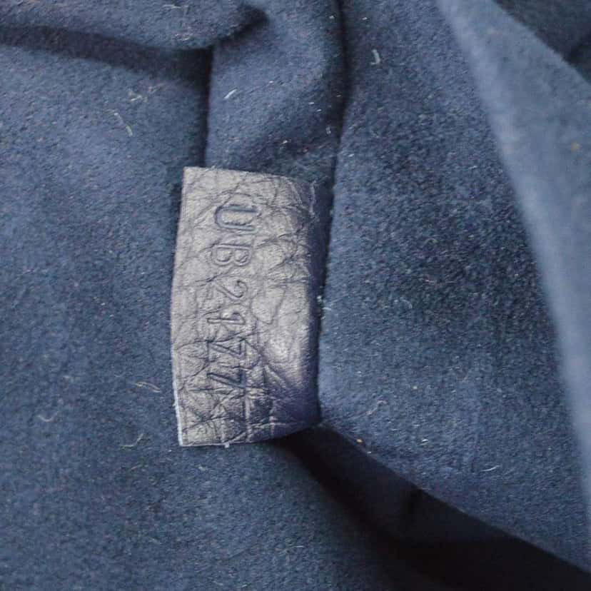 Louis Vuitton East Side Tote Navy Leather Good condition - Box View