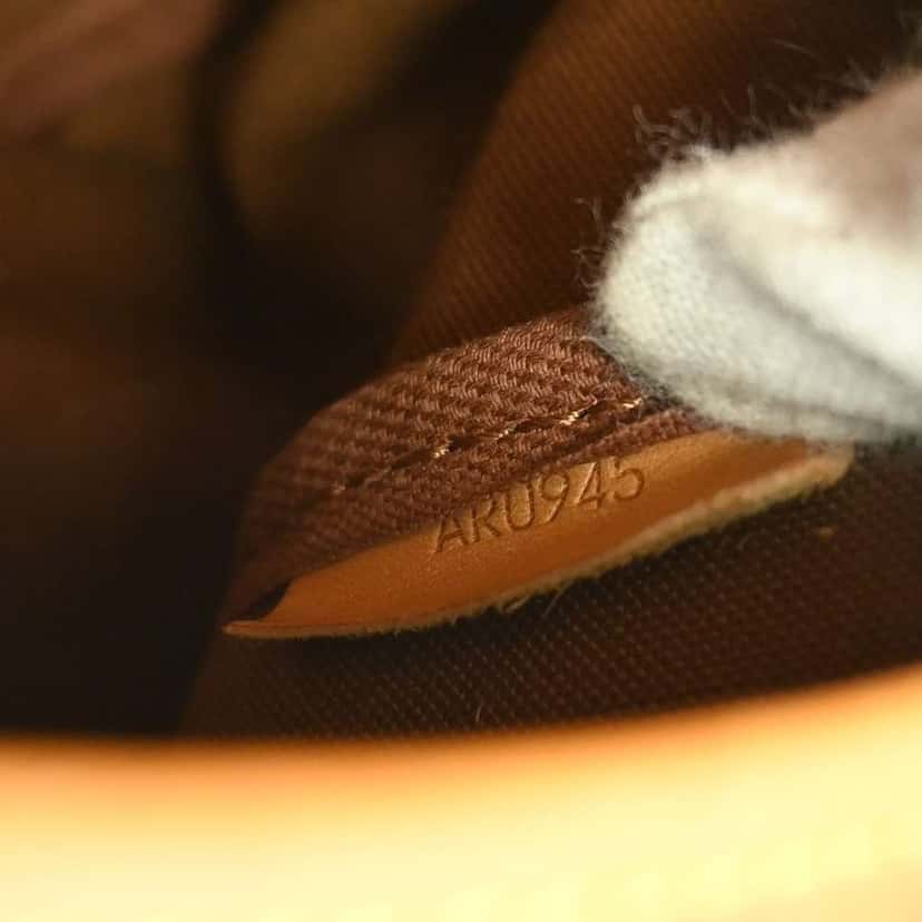 Louis Vuitton Saumur Handbag Brown Canvas Good condition - Box View