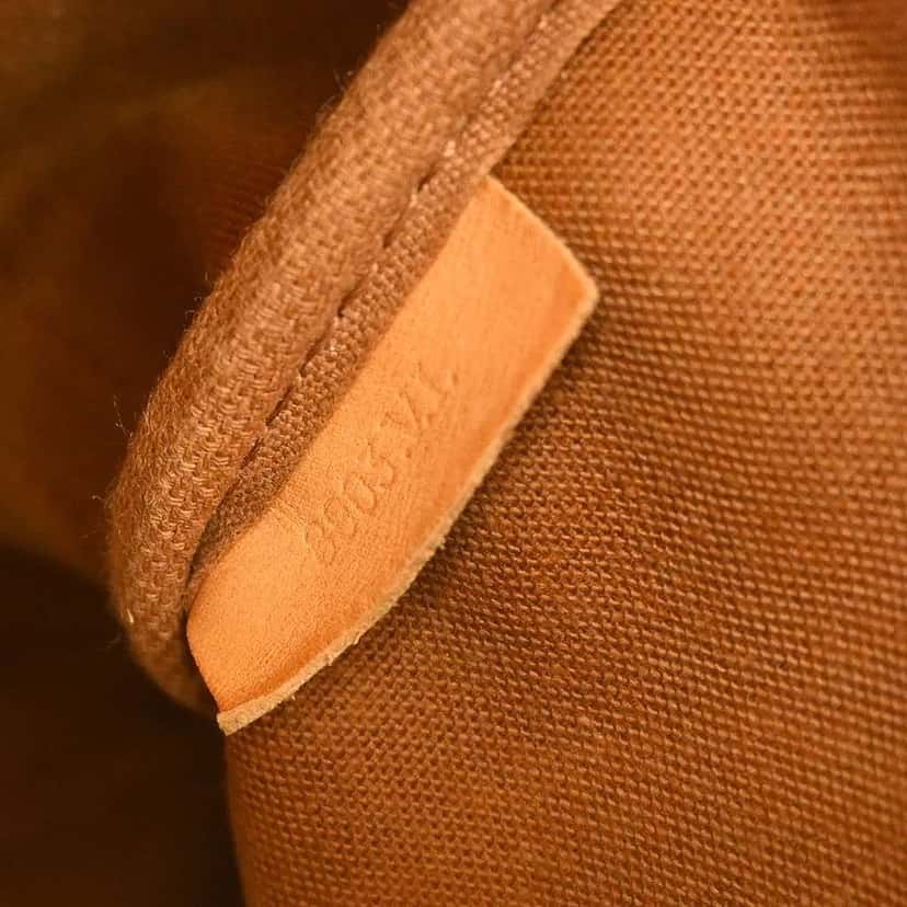 Louis Vuitton Saumur Handbag Brown Canvas Good condition - Box View