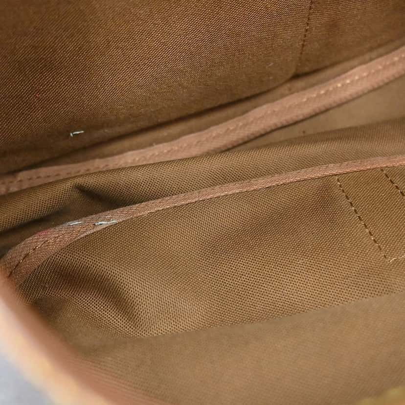 Louis Vuitton Saumur Handbag Brown Canvas Good condition - Inside View