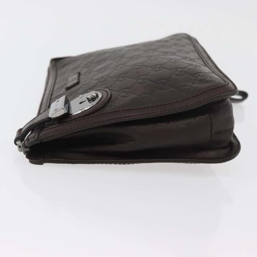 Gucci Zip Pouch Brown Leather Good condition - Model View