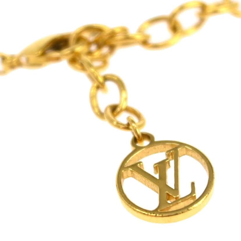 Louis Vuitton Nanogram Name Tag Pendant Necklace Gold Good condition - Model View