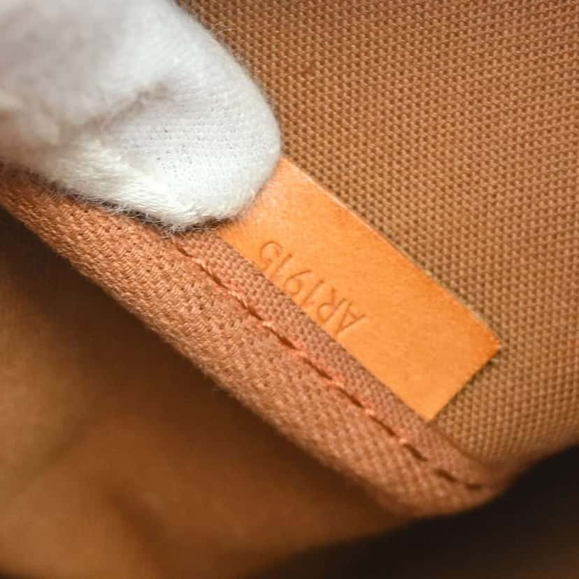 Louis Vuitton Saumur Handbag Brown Canvas Good condition - Box View