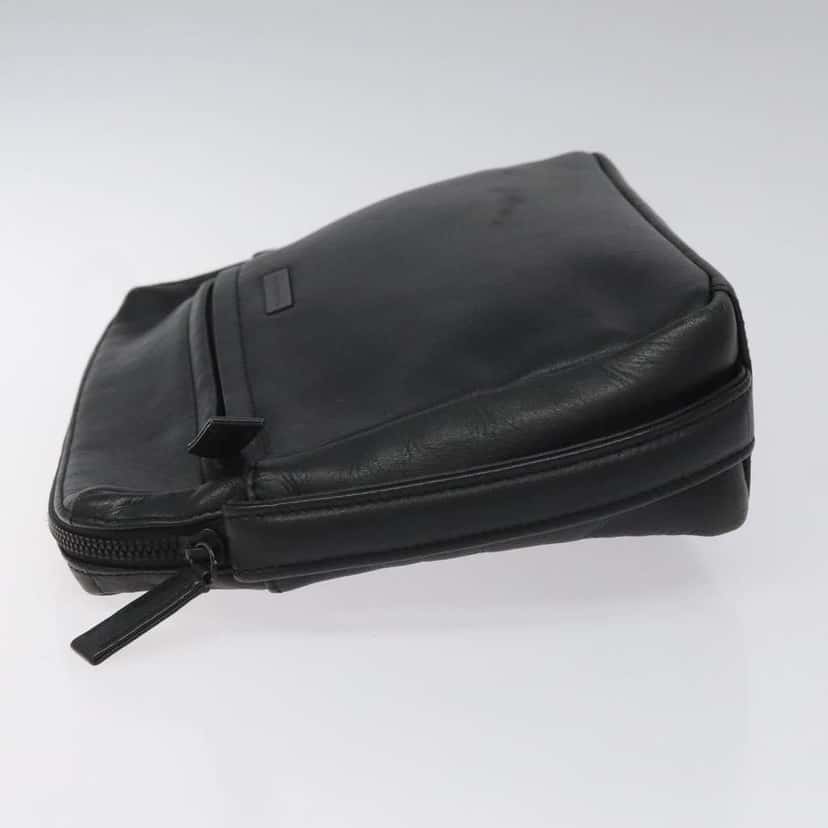 Balenciaga Vintage Pouch Black Leather Good condition - Model View