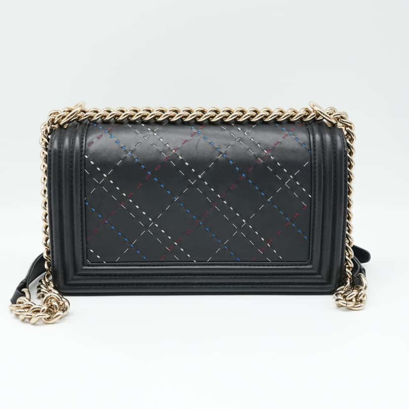 Chanel Boy Bag Black Medium tricolor Black Leather Fair condition - Model View