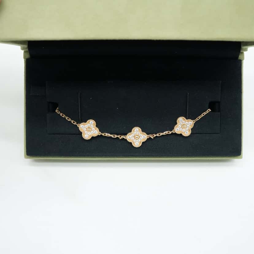 Van Cleef & Arpels  Vintage Alhambra bracelet, 5 motifs with Diamonds Gold Gold Good condition - Back View