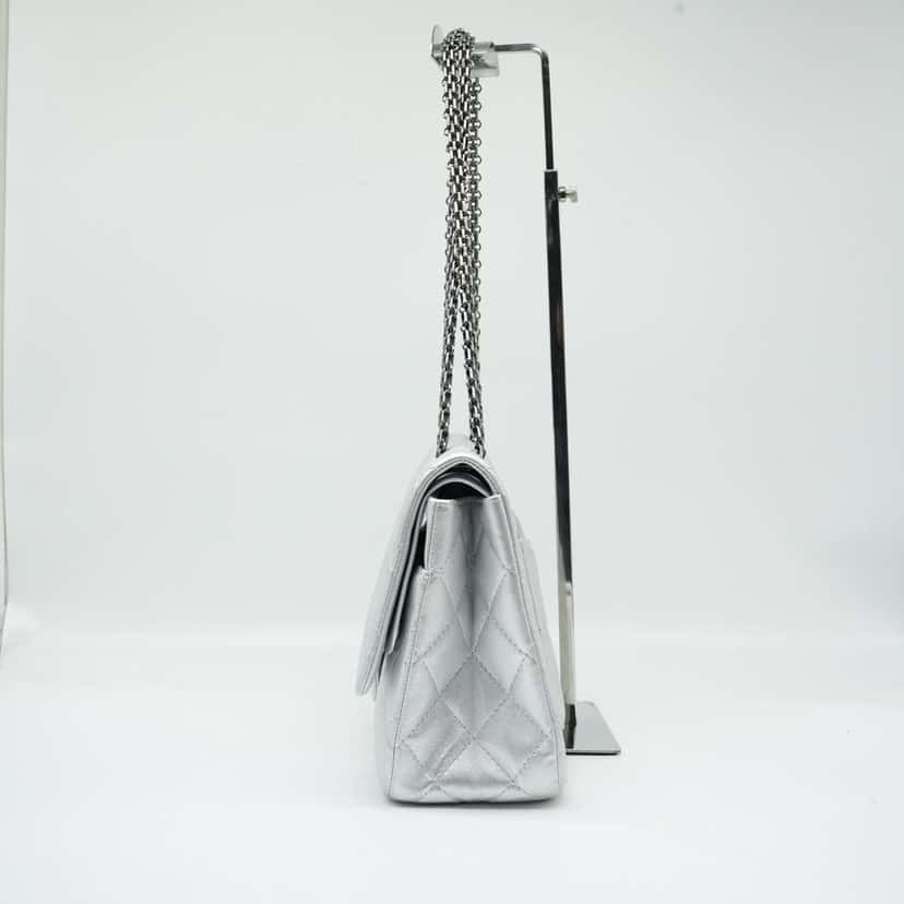 Chanel 30 2.55 Palladium HW Silver Bag 19288481 Silver Leather Good condition - Back View