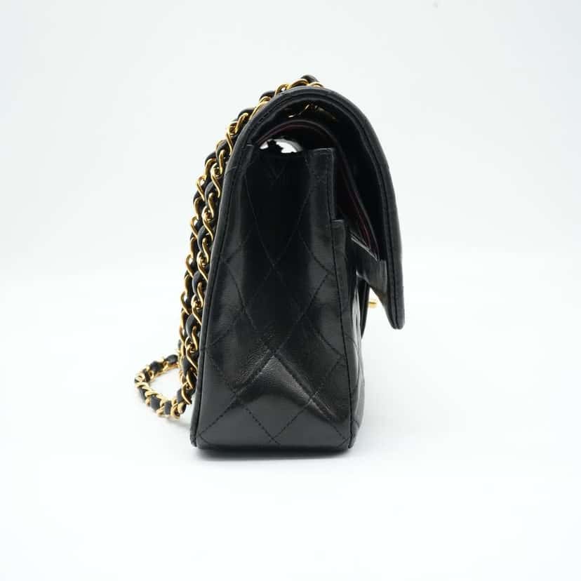 Chanel Classic Double Flap Medium 25 in Black Lambskin Leather and Gold Hardware Black Leather Good condition - Model View