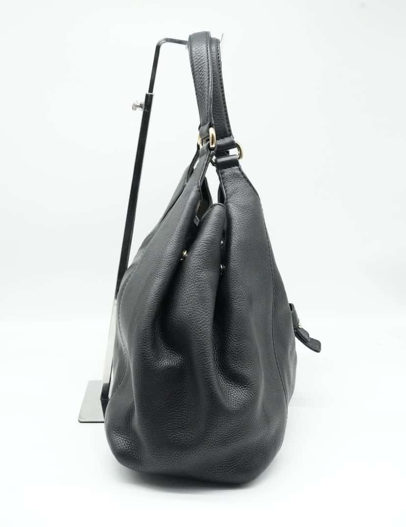 Gucci Black Pebbled Calfskin Leather Greenwich Medium Shoulder Bag Black Fair condition - Model View