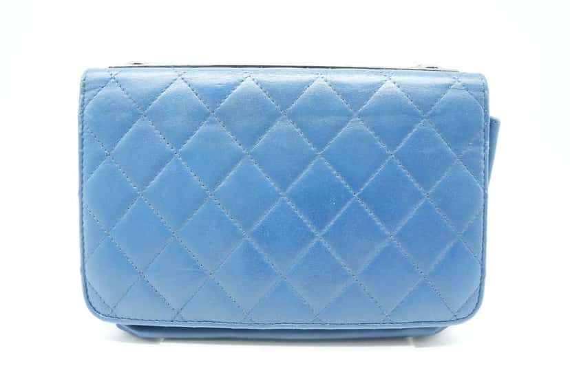Chanel Trendy CC No Handle Small Flap Shoulder Bag Blue Blue Leather Fair condition - Model View