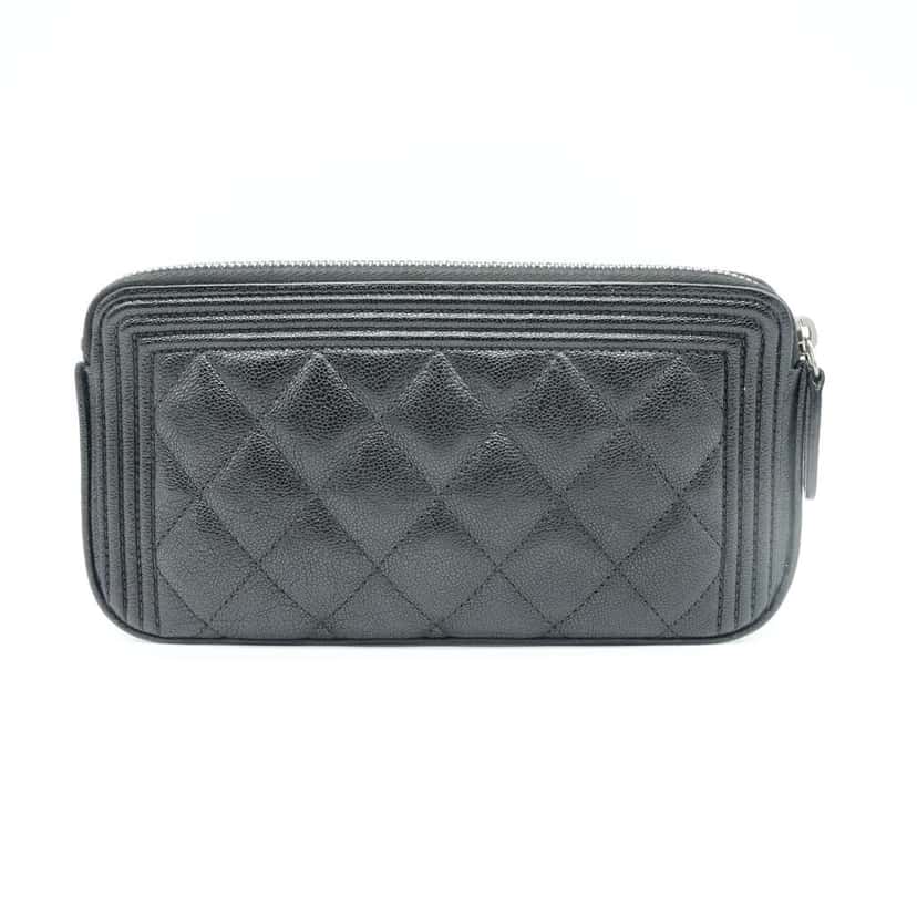 Chanel Boy Double Zip Chain Wallet Black Quilted Caviar Leather Black Good condition - Model View
