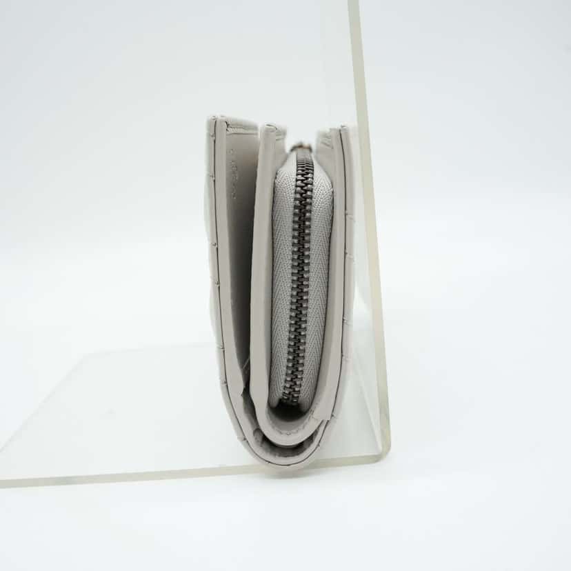 Gucci GG Marmont Matelassé Wallet Grey Grey Leather Good condition - Box View