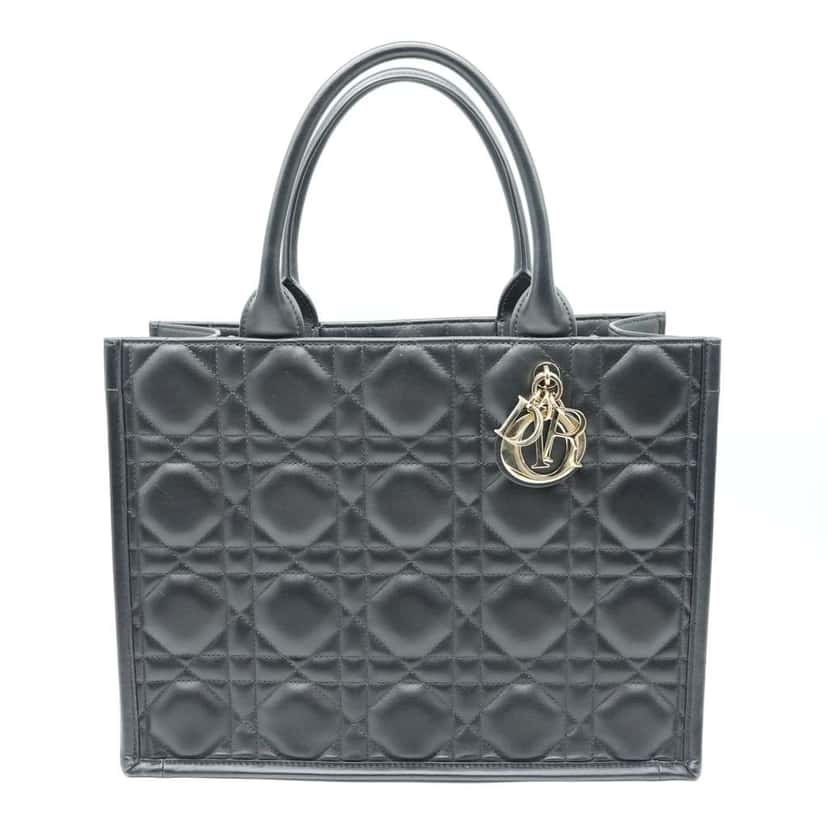 Dior Medium Book Tote Bag Black Macrocannage Calfskin Black Good condition - Front View