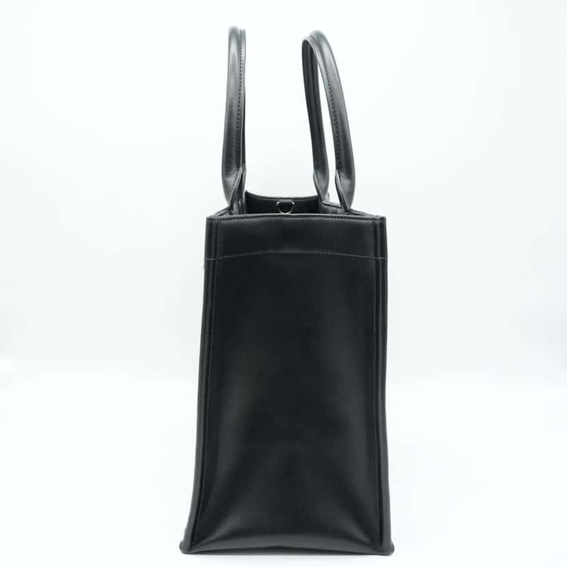 Dior Medium Book Tote Bag Black Macrocannage Calfskin Black Good condition - Model View
